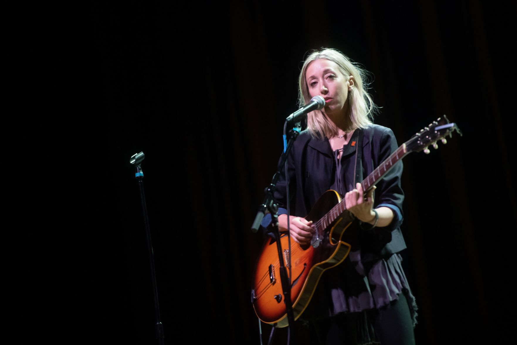 Nikki Glaser at the Pageant
